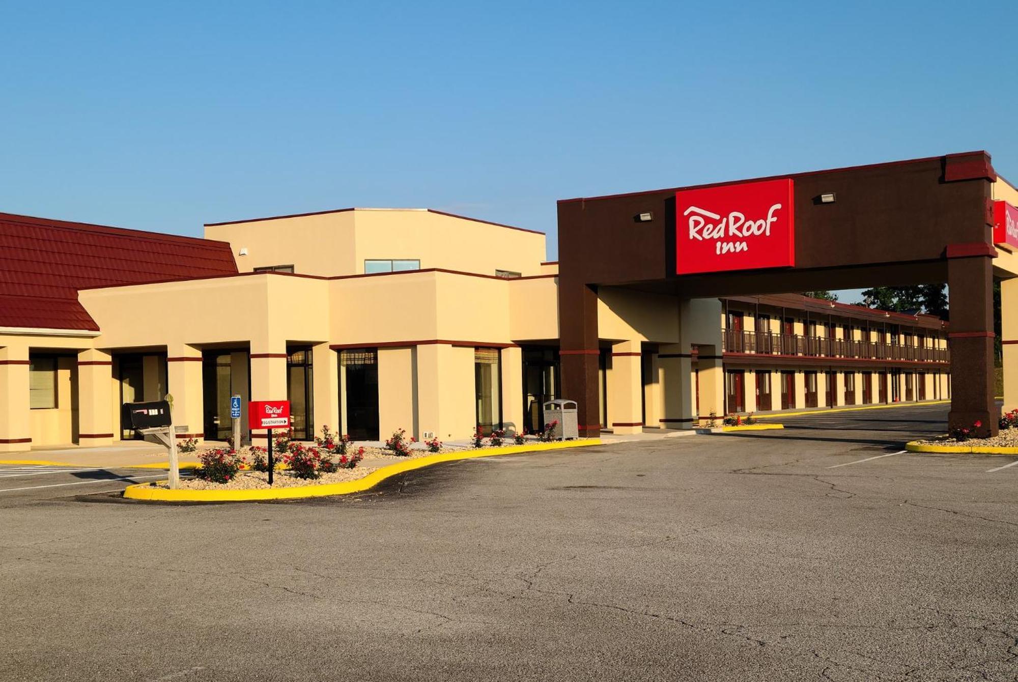 Red Roof Inn Staunton Exterior foto